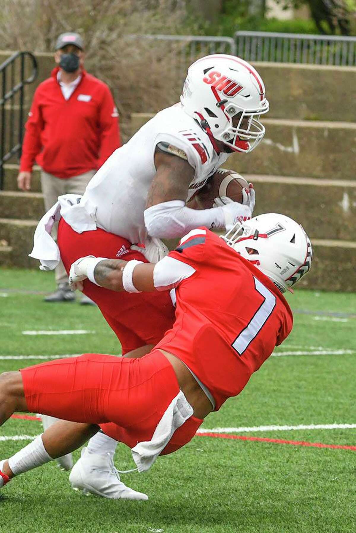 Sacred Heart wins NEC football championship, playoff spot