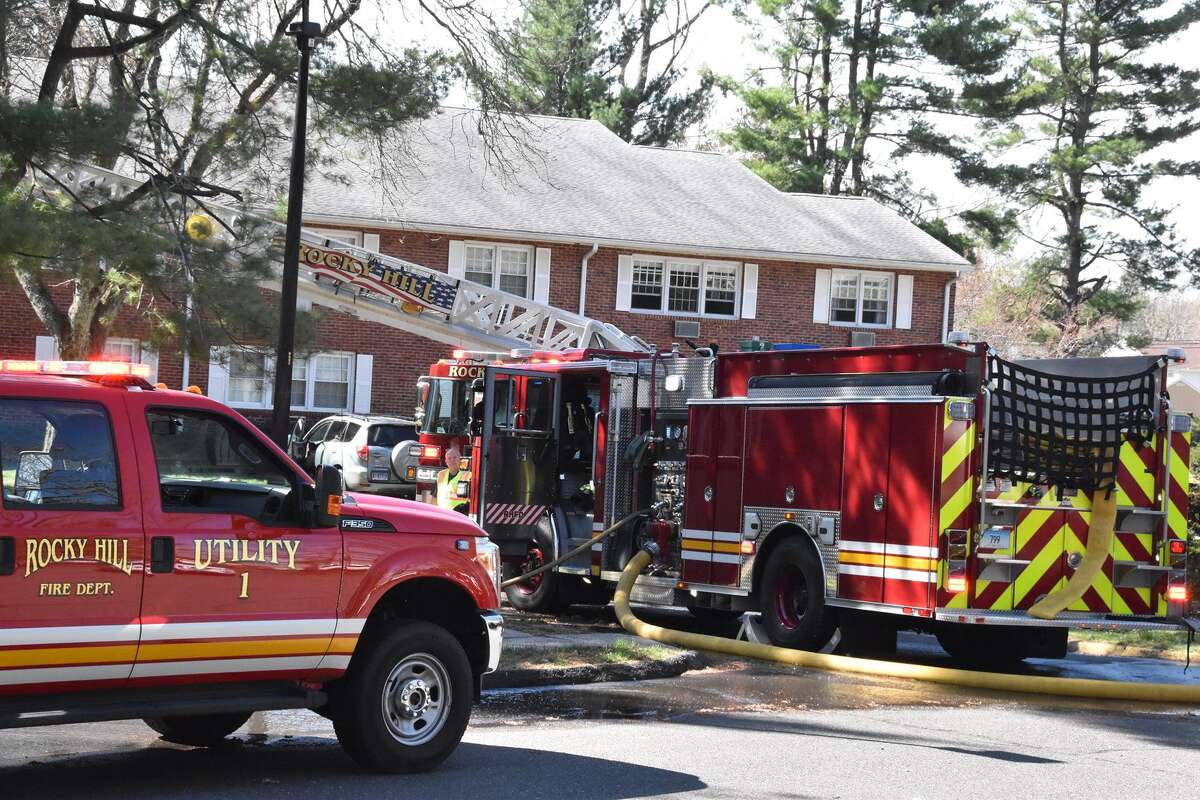 Rocky Hill firefighters extinguish laundry room fire