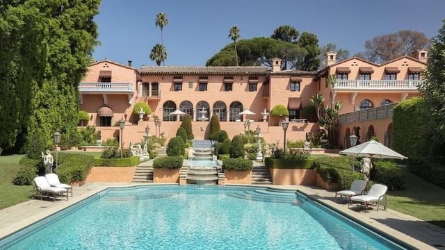 Hearst Estate in Beverly Hills Returns, With Massive Price Cut, at $89.75M