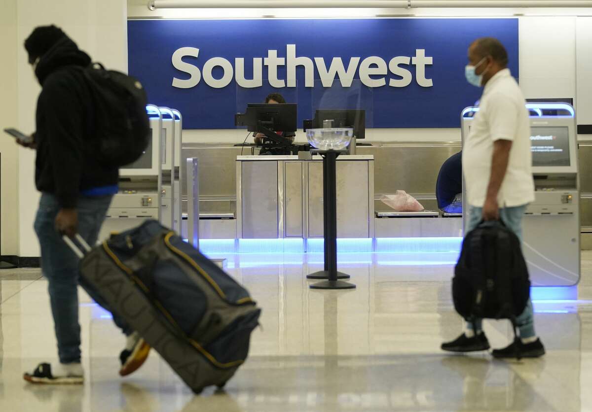 Southwest begins flying out of IAH Monday as vaccinations boost air travel