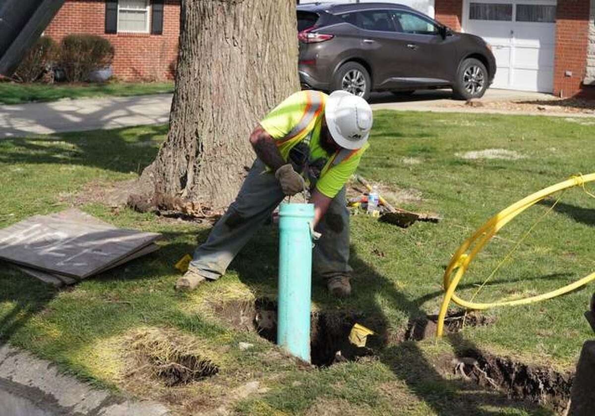 Ameren Illinois is spending nearly $2 million to replace vintage steel pipeline and natural gas services with modern, corrosion-resistant polyethylene material in Alton and Godfrey.