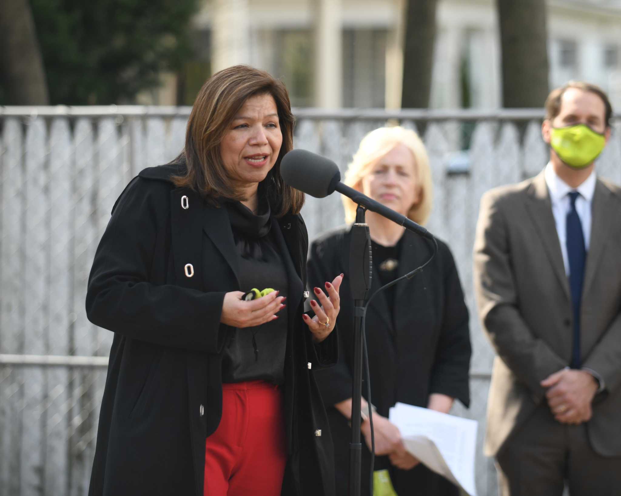 CT has $235 million in rent relief for people in need. Why aren't more households applying? - Vimarsana News