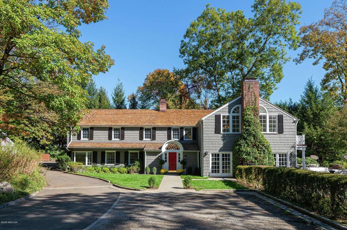 The house at 40 Pecksland Dr. in Greenwich that was bought by former "real housewive" Bethenny Frankel is back on the market for $3,375,000.