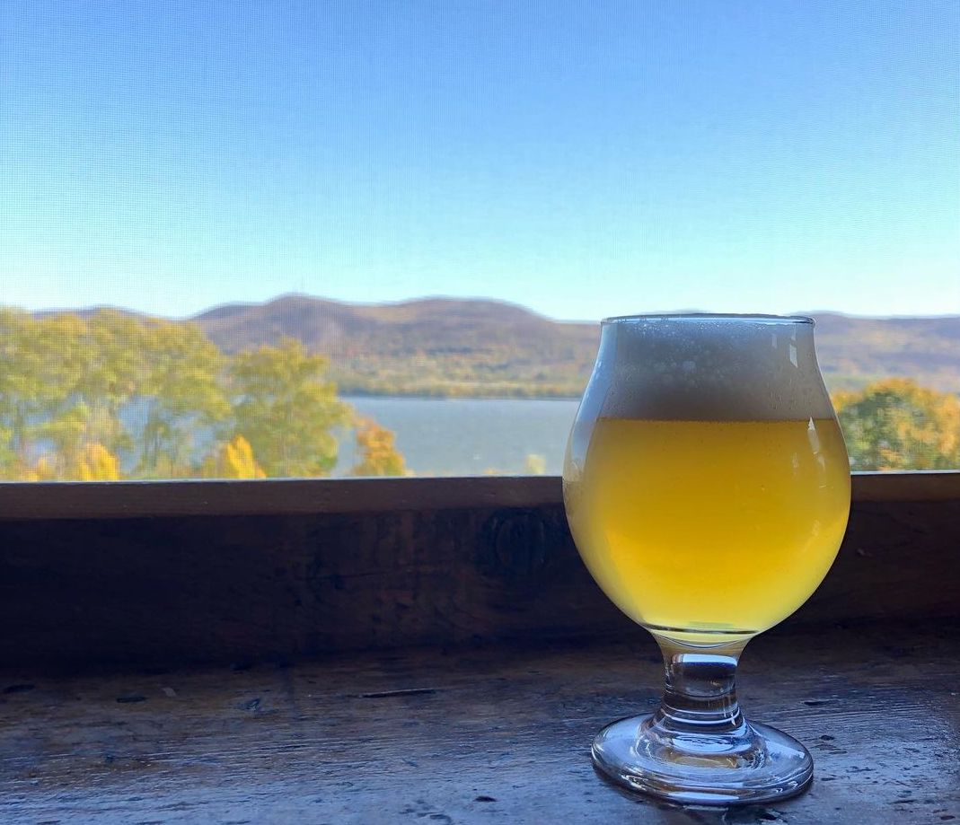 Happy hour hikes: beer and trail pairings - Vimarsana News