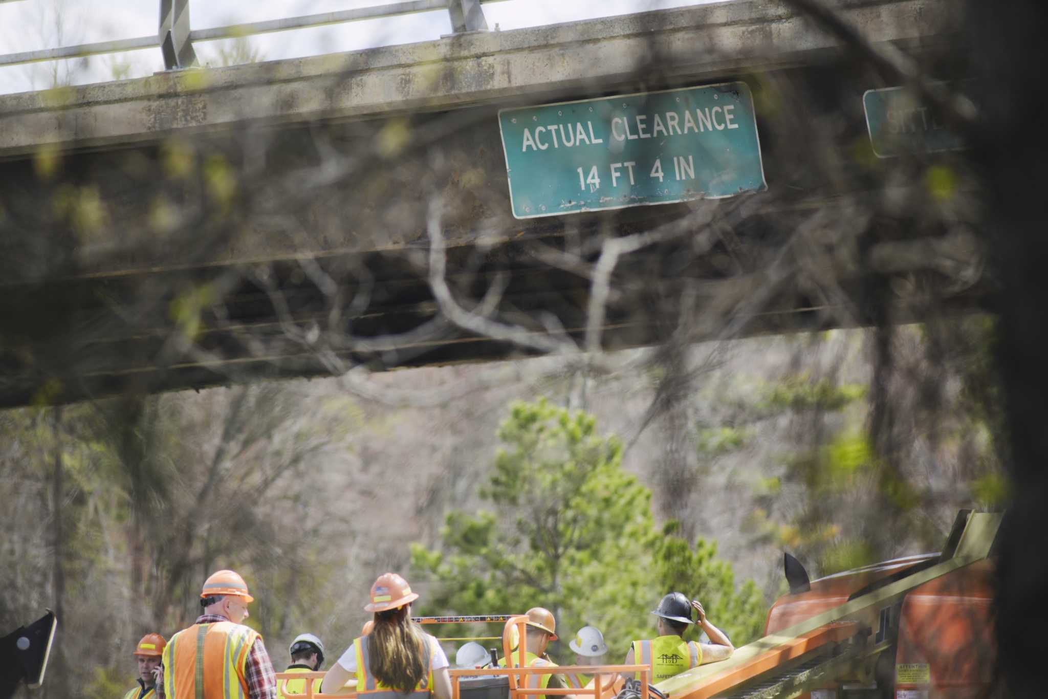 After crash, section of bridge over Northway to come down - Vimarsana News