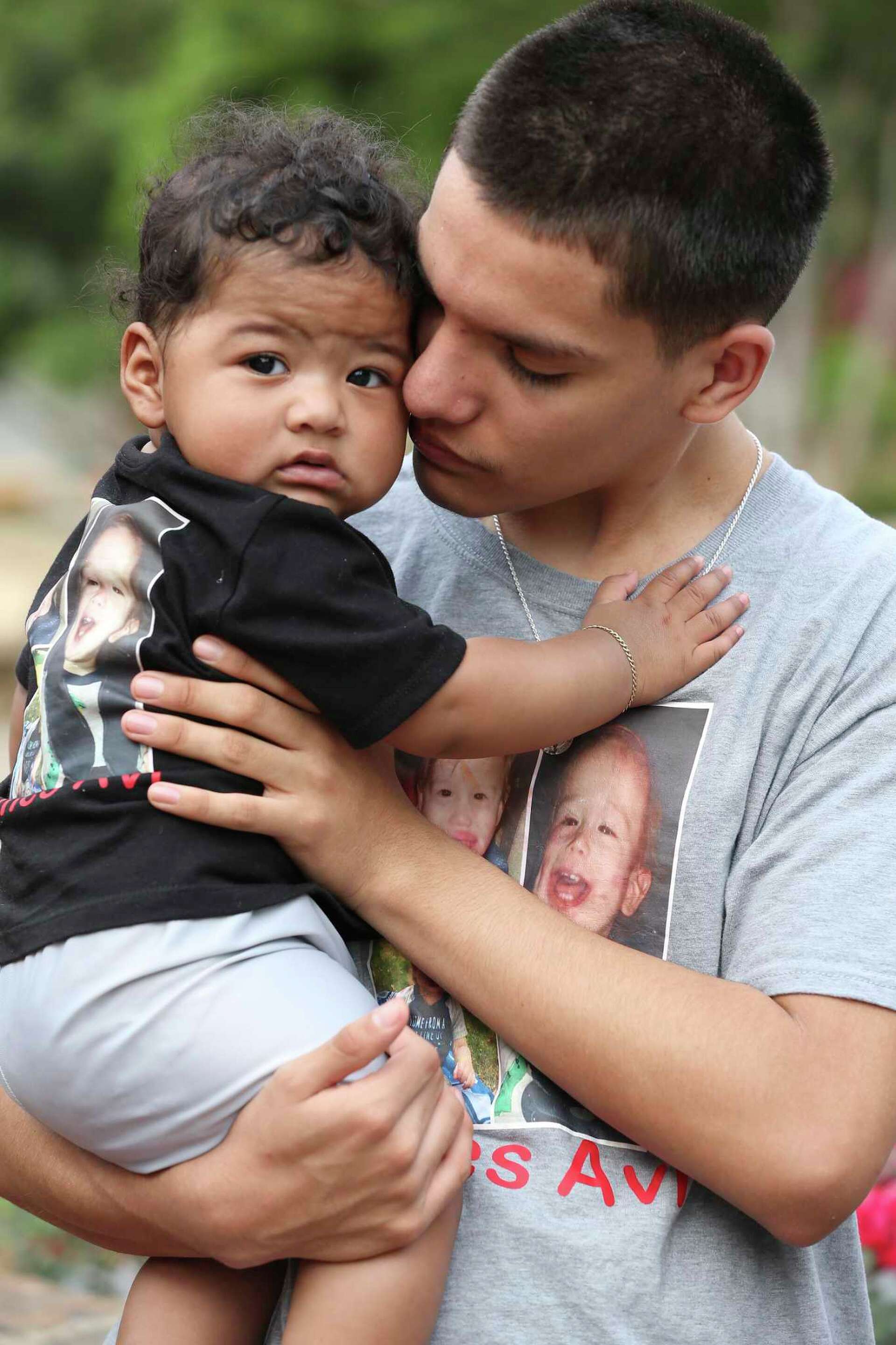 Judge reduces bail for San Antonio mom charged with abandoning son ...
