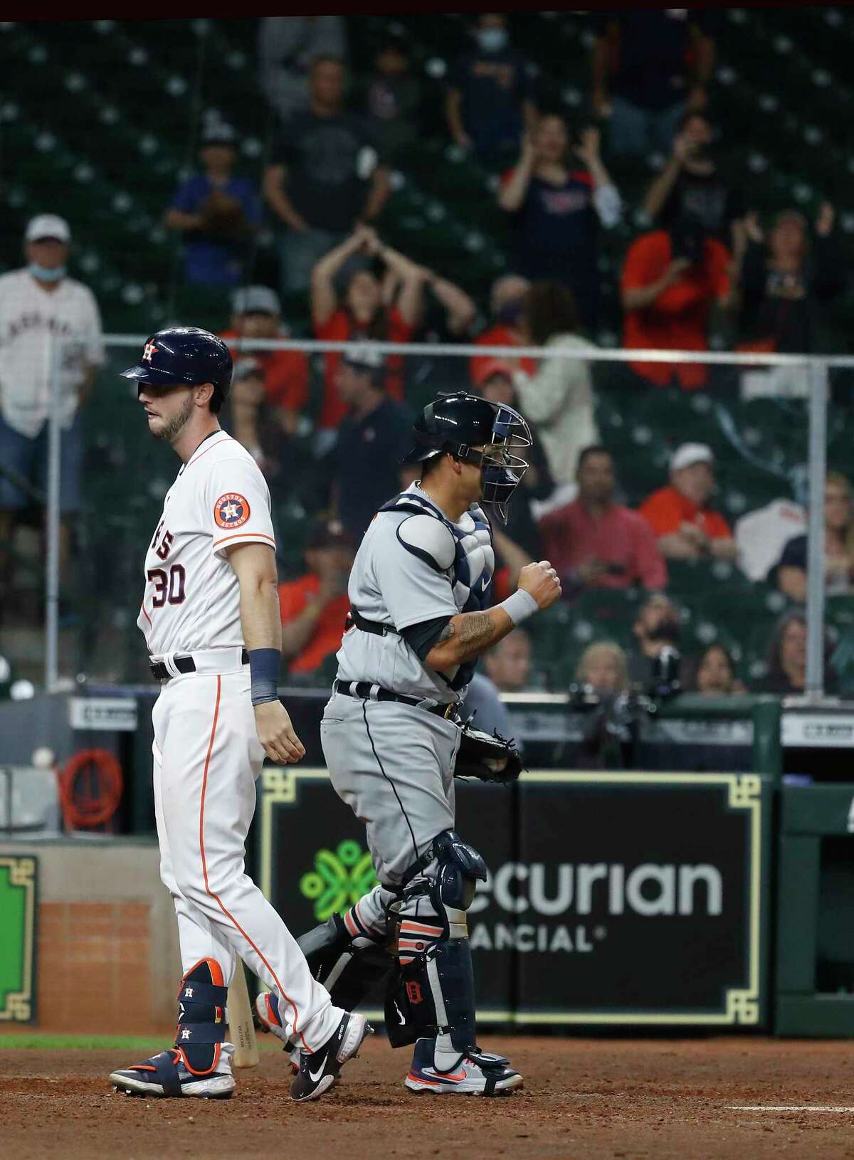 Astros blank Detroit Tigers, losing streak at 5