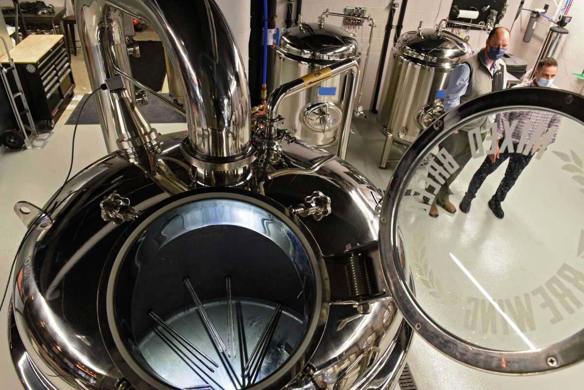 Mixed Breed Brewing opens Saturday in Guilderland Center