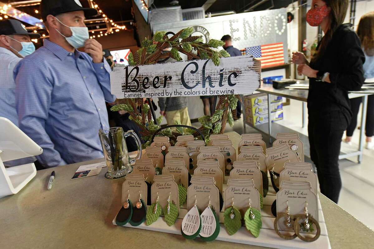 Mixed Breed Brewing opens Saturday in Guilderland Center