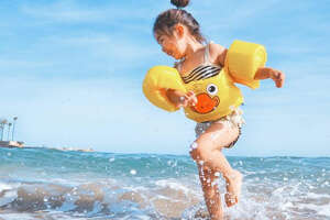 This season’s cutest swimsuits and sprinkler toys for kids
