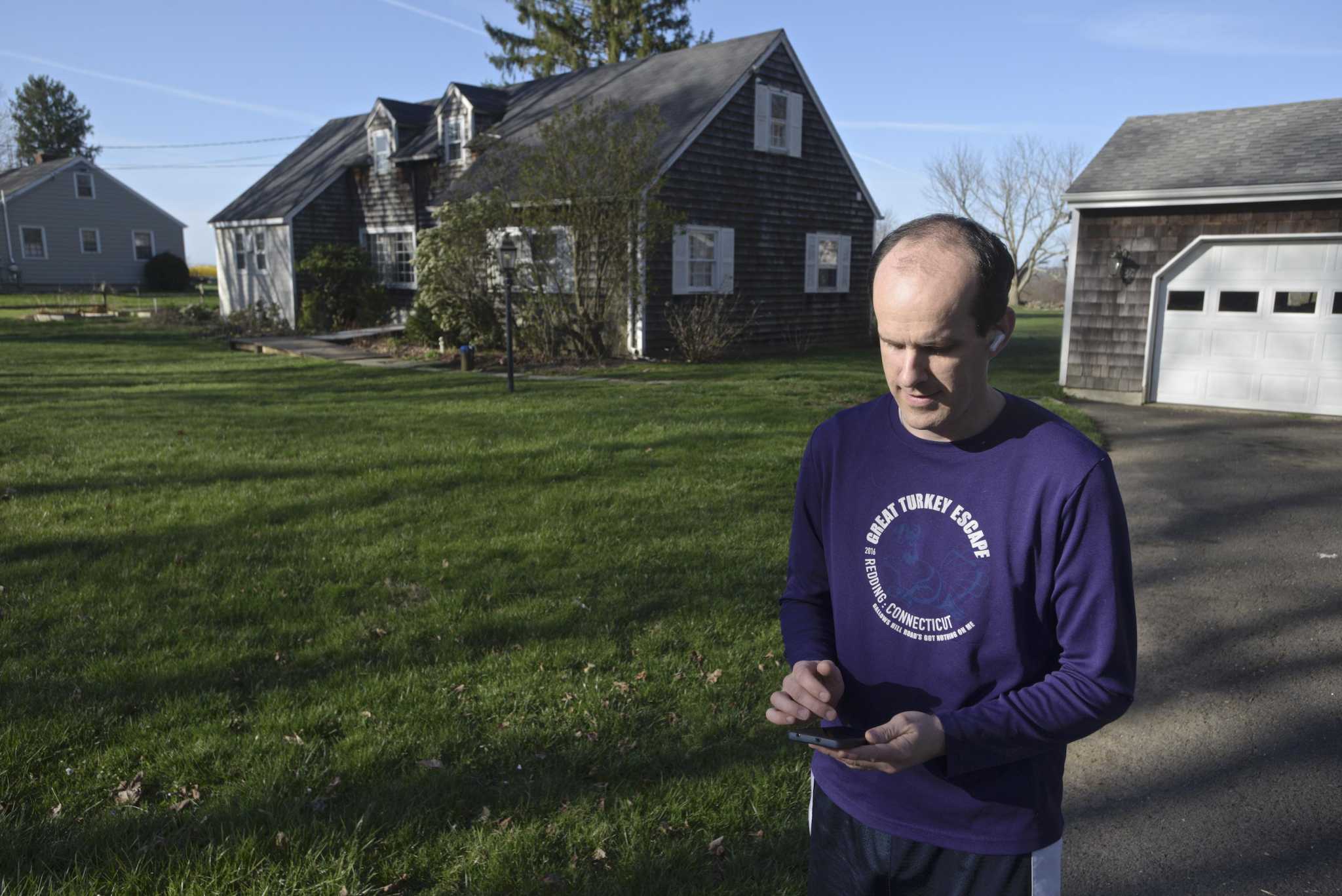 Redding couple runs daily for nearly a year to raise money for