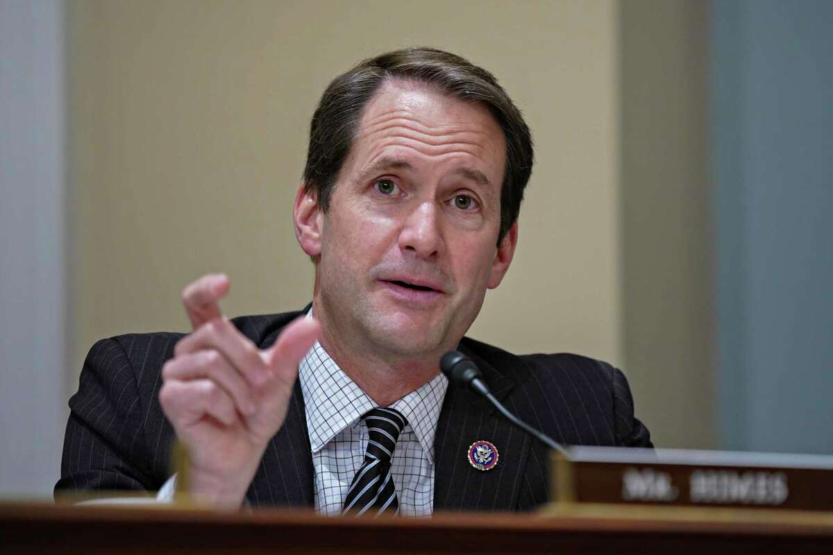 Himes: Biden didn't show Putin 