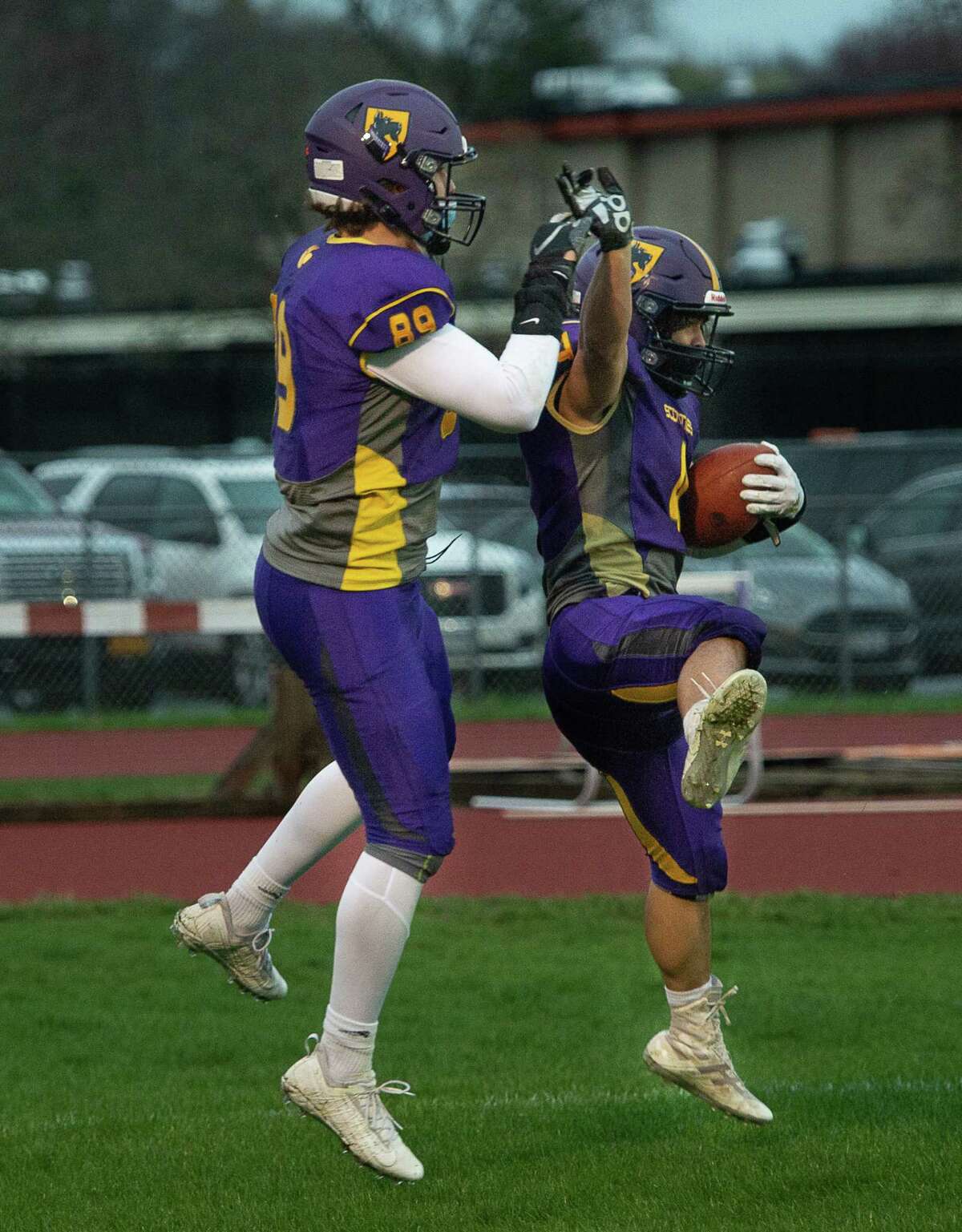 Ballston Spa football edges Amsterdam, 3431