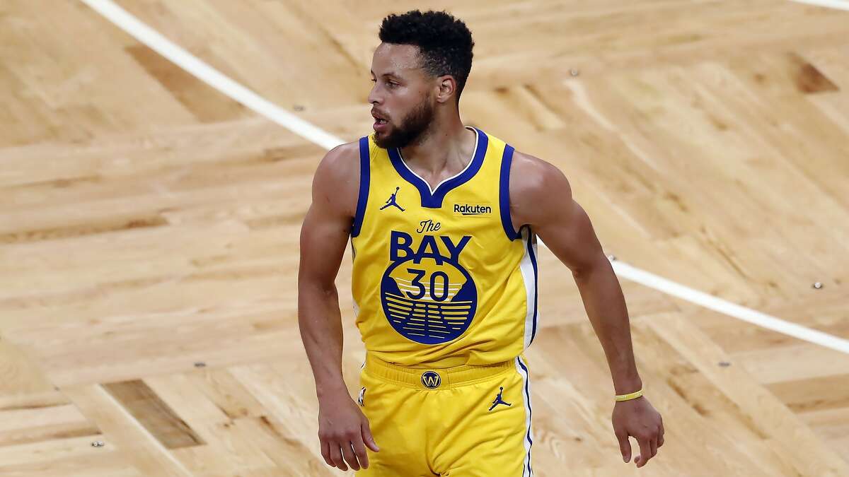 Golden State Warriors' Stephen Curry plays against the Boston Celtics during the second half of an NBA basketball game, Saturday, April 17, 2021, in Boston. (AP Photo/Michael Dwyer)