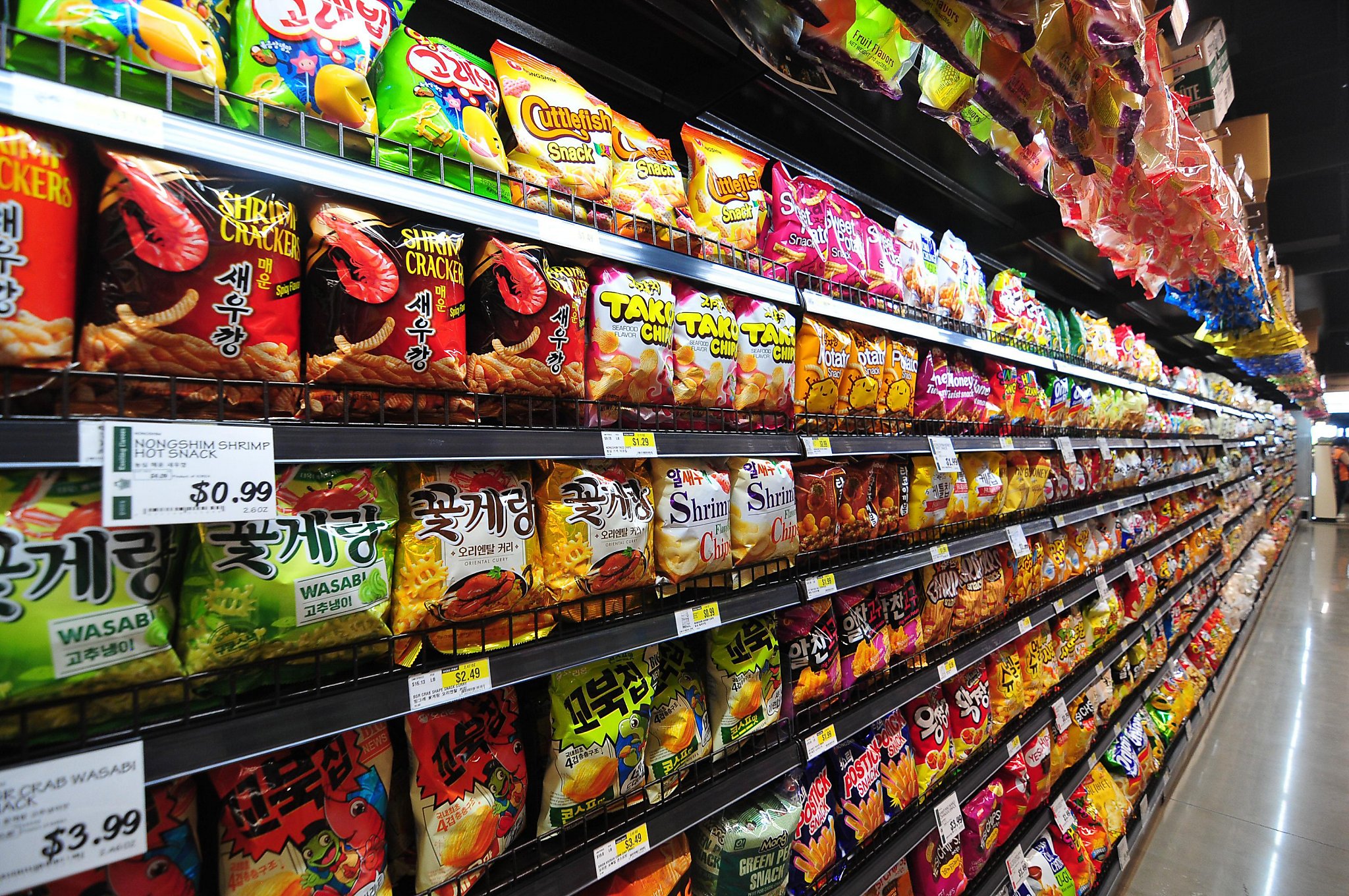 H Mart is a snack food paradise. Our critic lists what to buy at the S