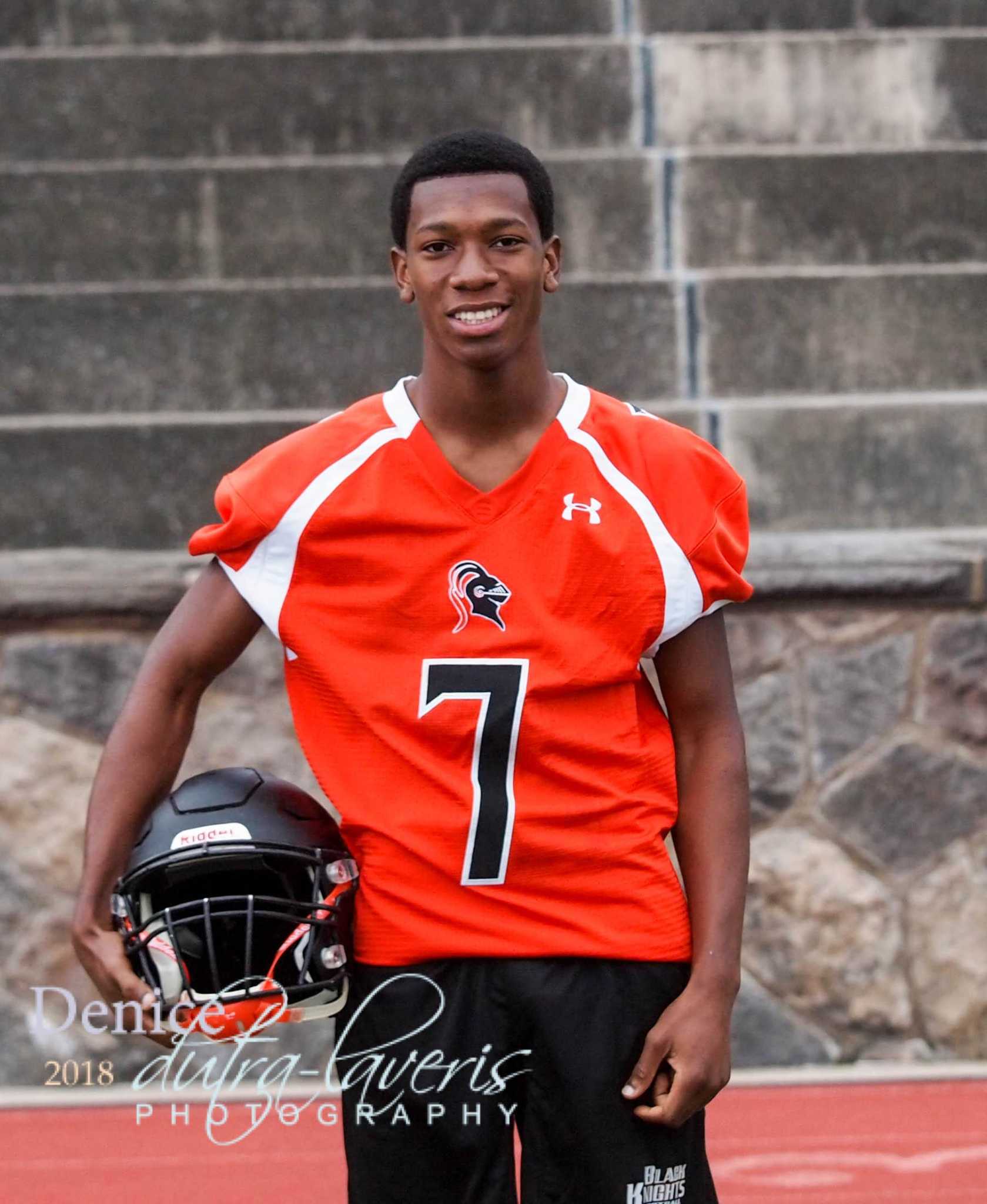 Killed in shooting, Stamford High grad remembered as 'a real team player' on and off football field - Vimarsana News