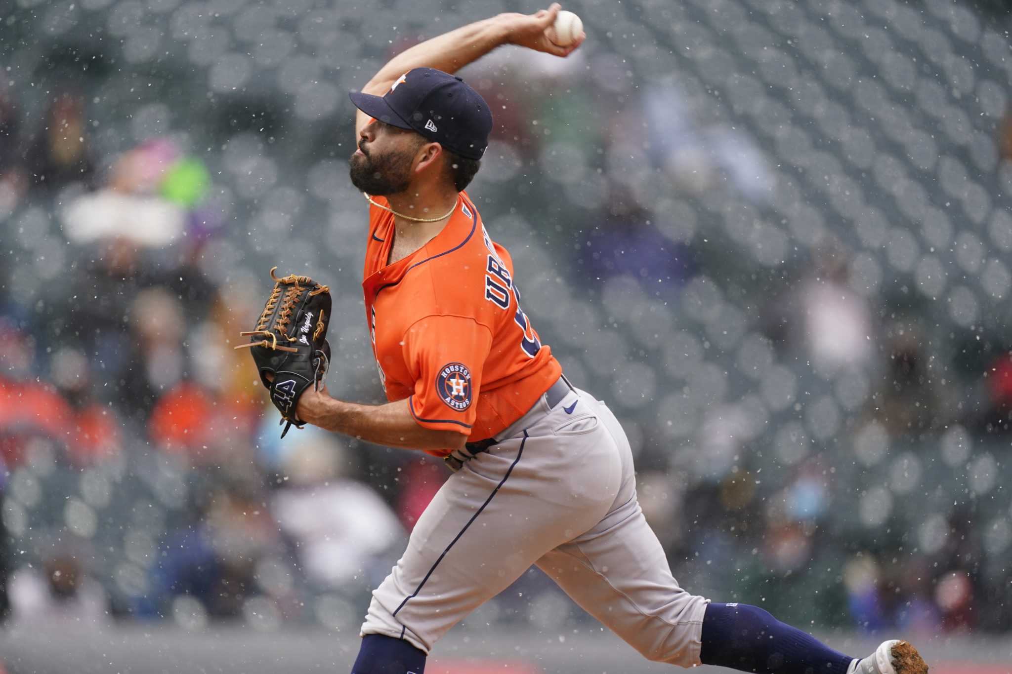 Baseball in the snow? Astros brace for one of coldest games in team history