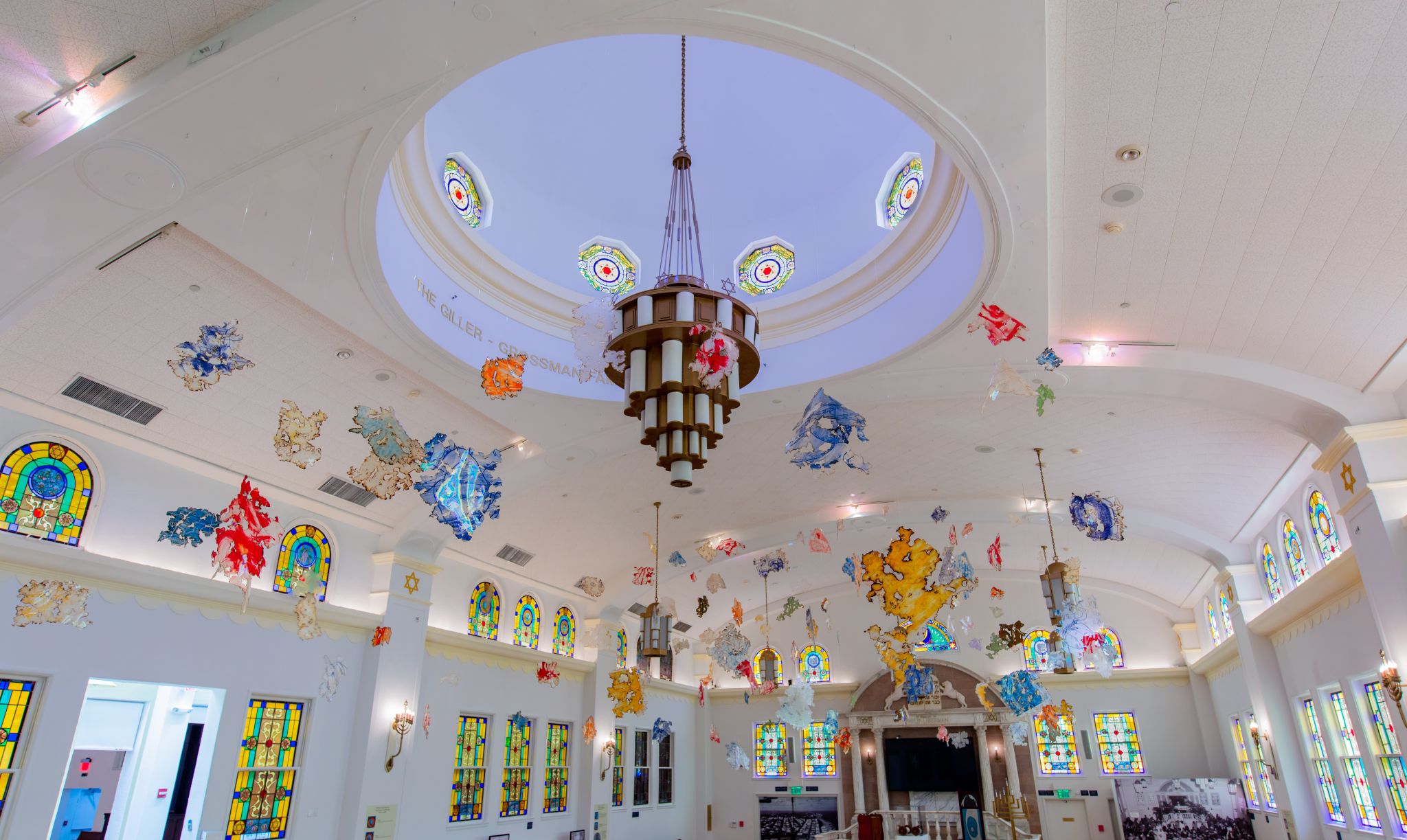 Local doctor's love of art draws him to Jewish faith--and his Muslim sweetheart - Vimarsana News