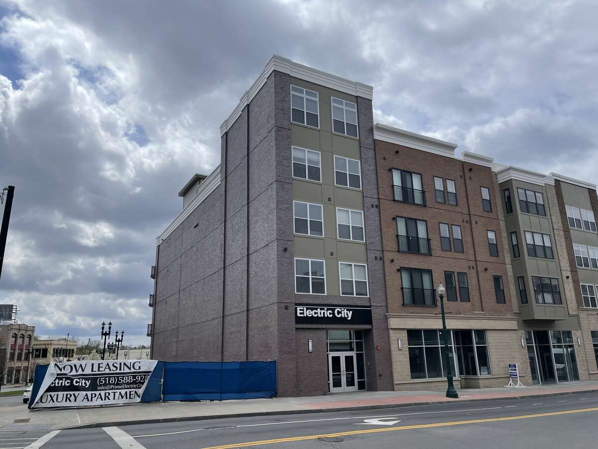 More fancy apartments and a parking deck in downtown Schenectady