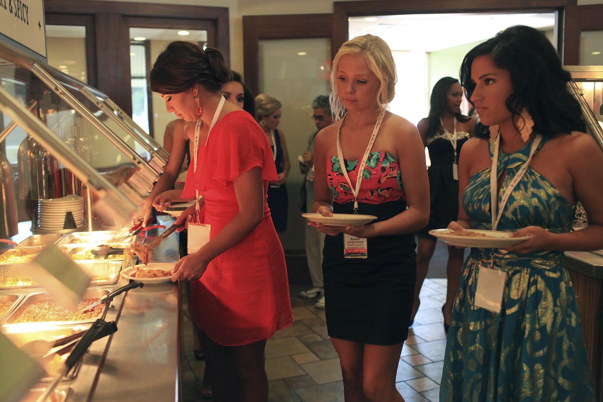 San Antonio-based buffet restaurant chains cite COVID for closings, bankruptcy filings - Vimarsana News