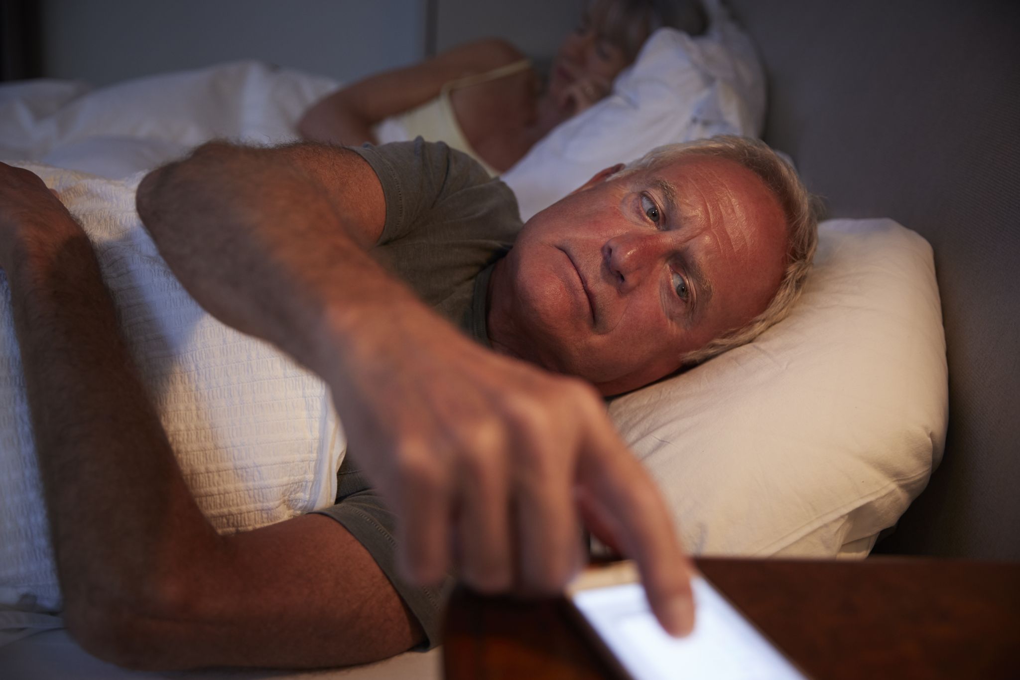 Dear Abby: After-hours texting keeps retiree up at night