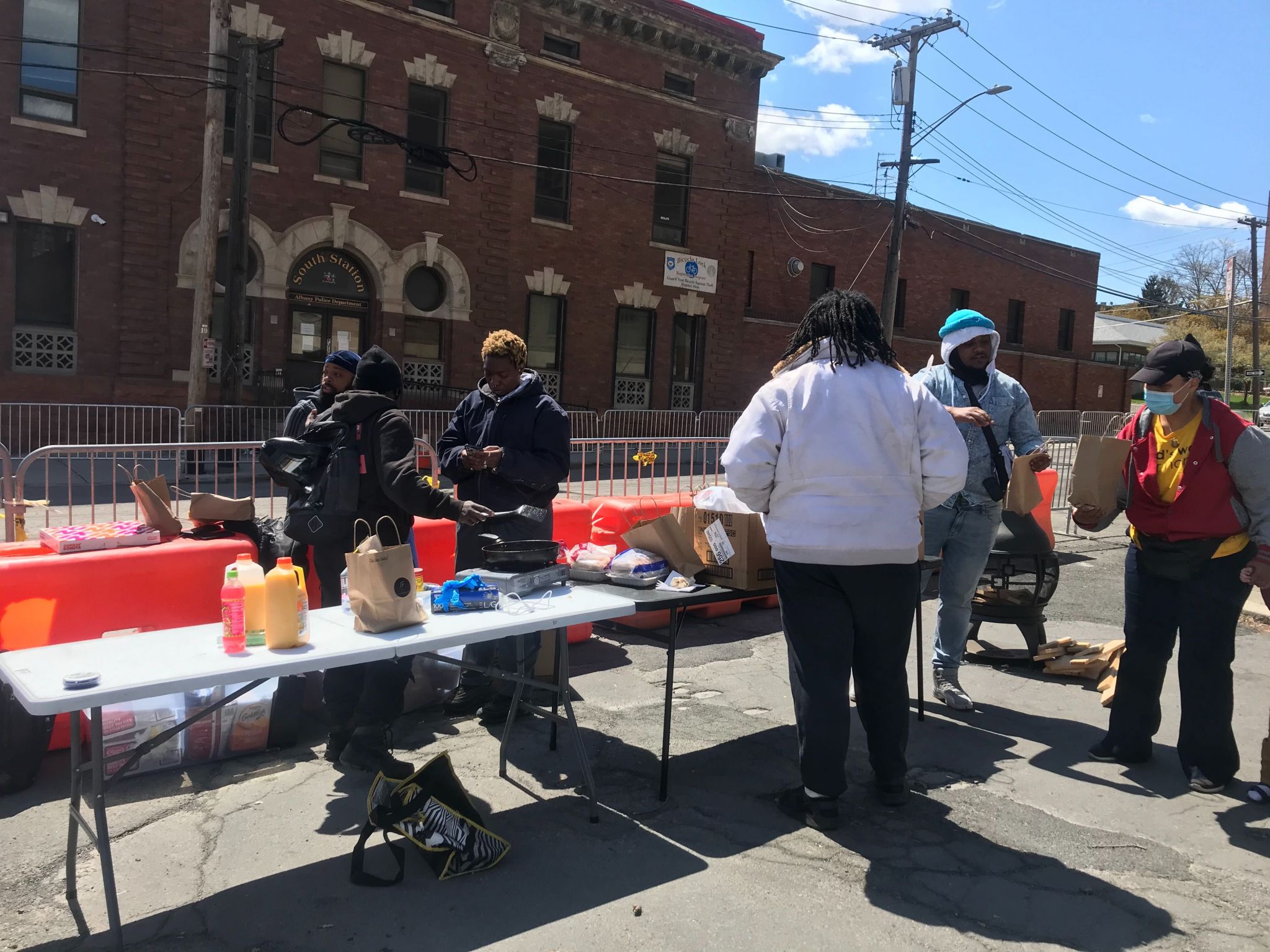 Activists, arrested in connection with vandalism of Schenectady police station, push back on charges - Vimarsana News