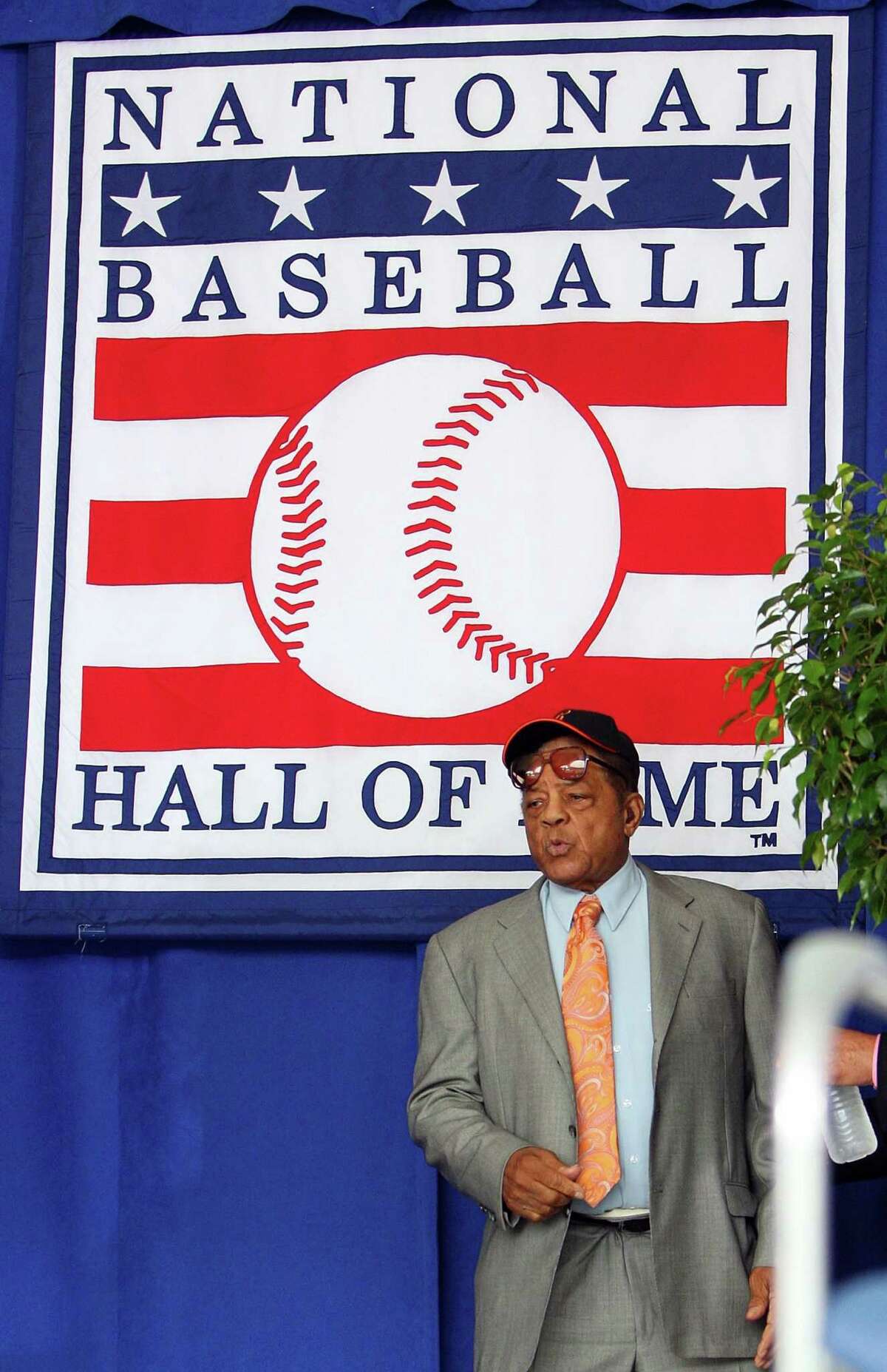 Willie Mays still a source of awe and inspiration - The San Diego  Union-Tribune