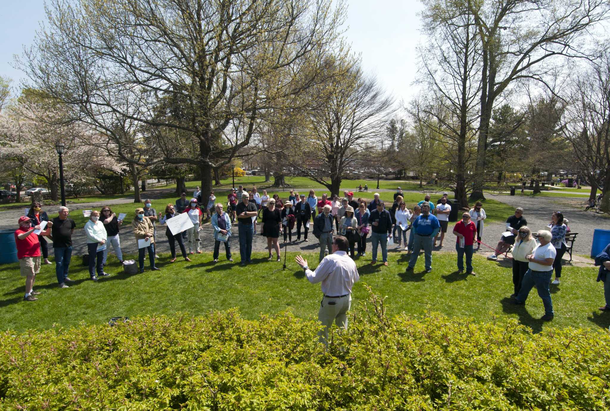 Dozens rally in Ridgefield to oppose proposed zoning bills - Vimarsana News