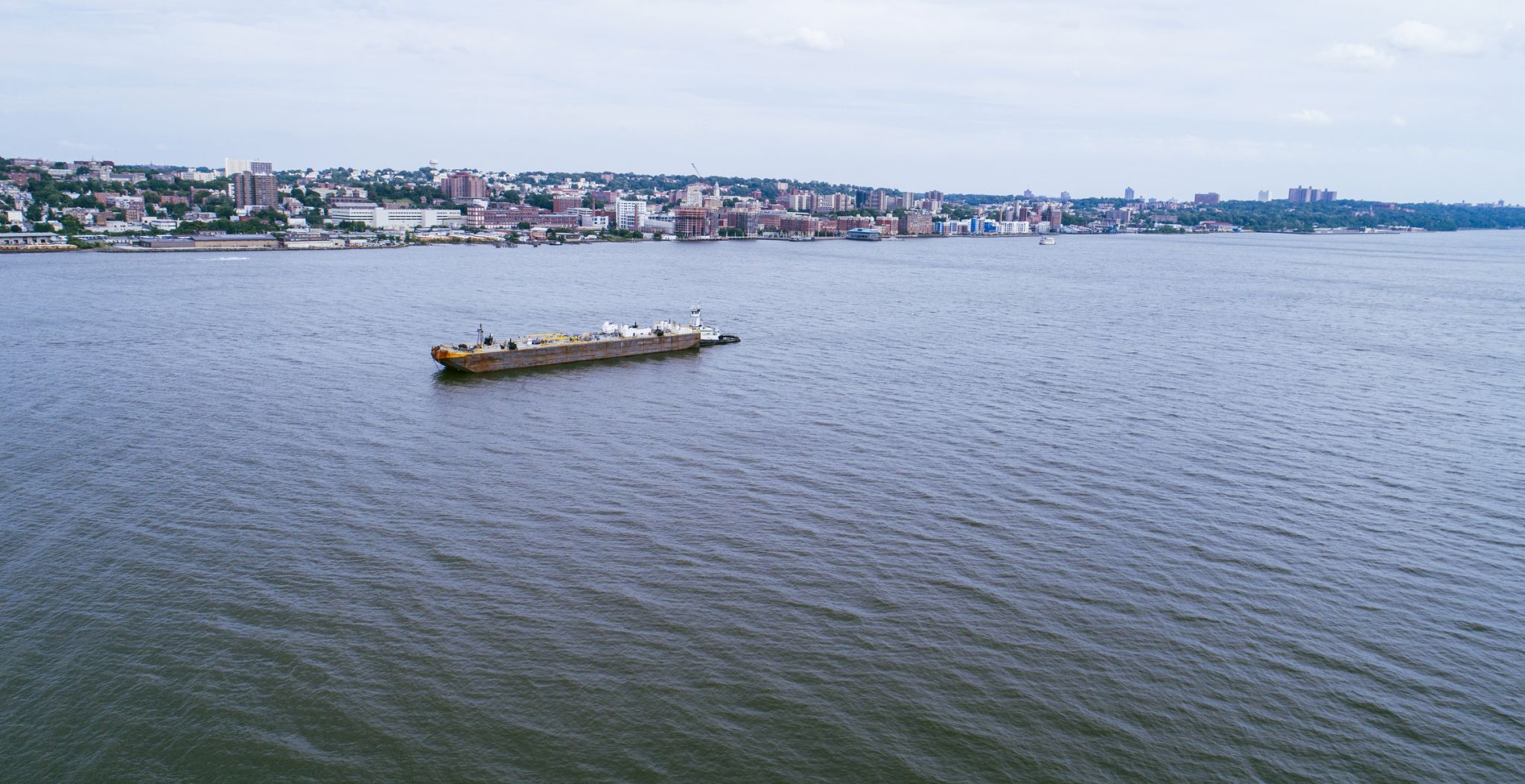 Threat of barges parked in Hudson River again makes waves - Vimarsana News