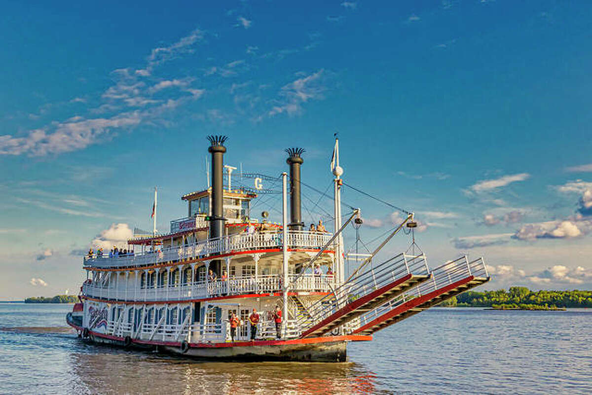 Paddlewheel cruises resume in May