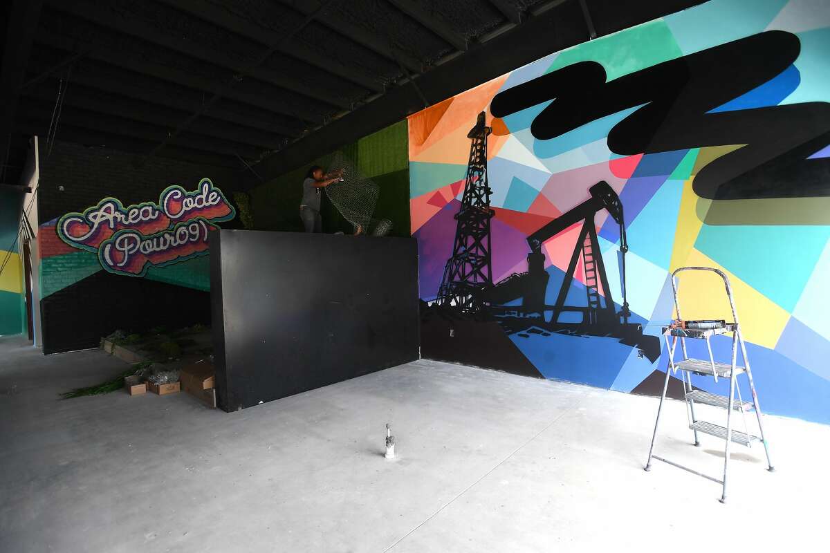 Photos Pour09 makes debut as Beaumont’s first rooftop bar