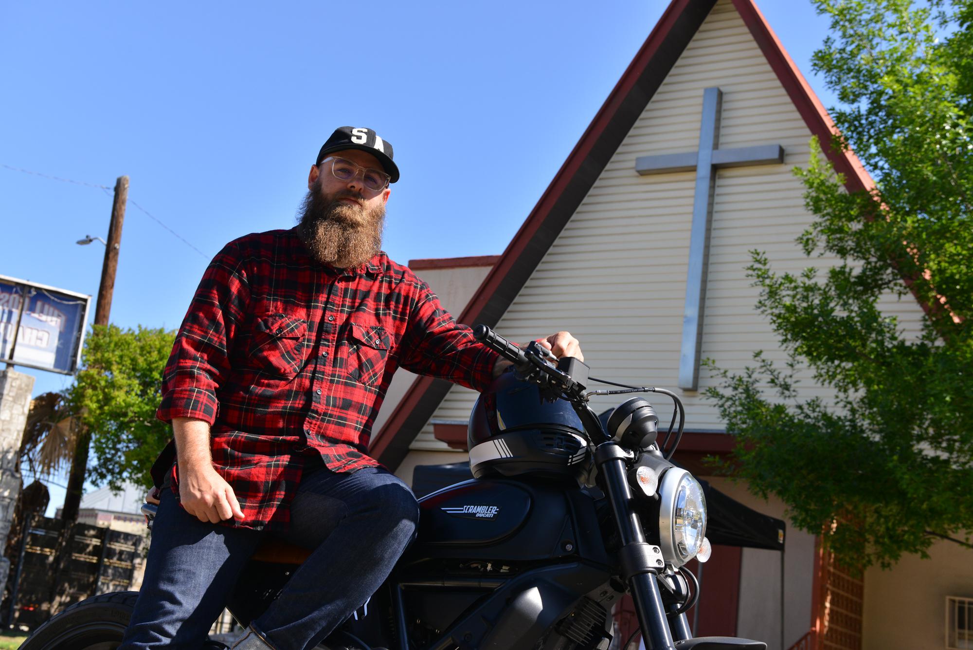 From Army interrogator to pastor: The unlikely tale of how this tattooed motorcycle lover came to lead a Southtown church - Vimarsana News
