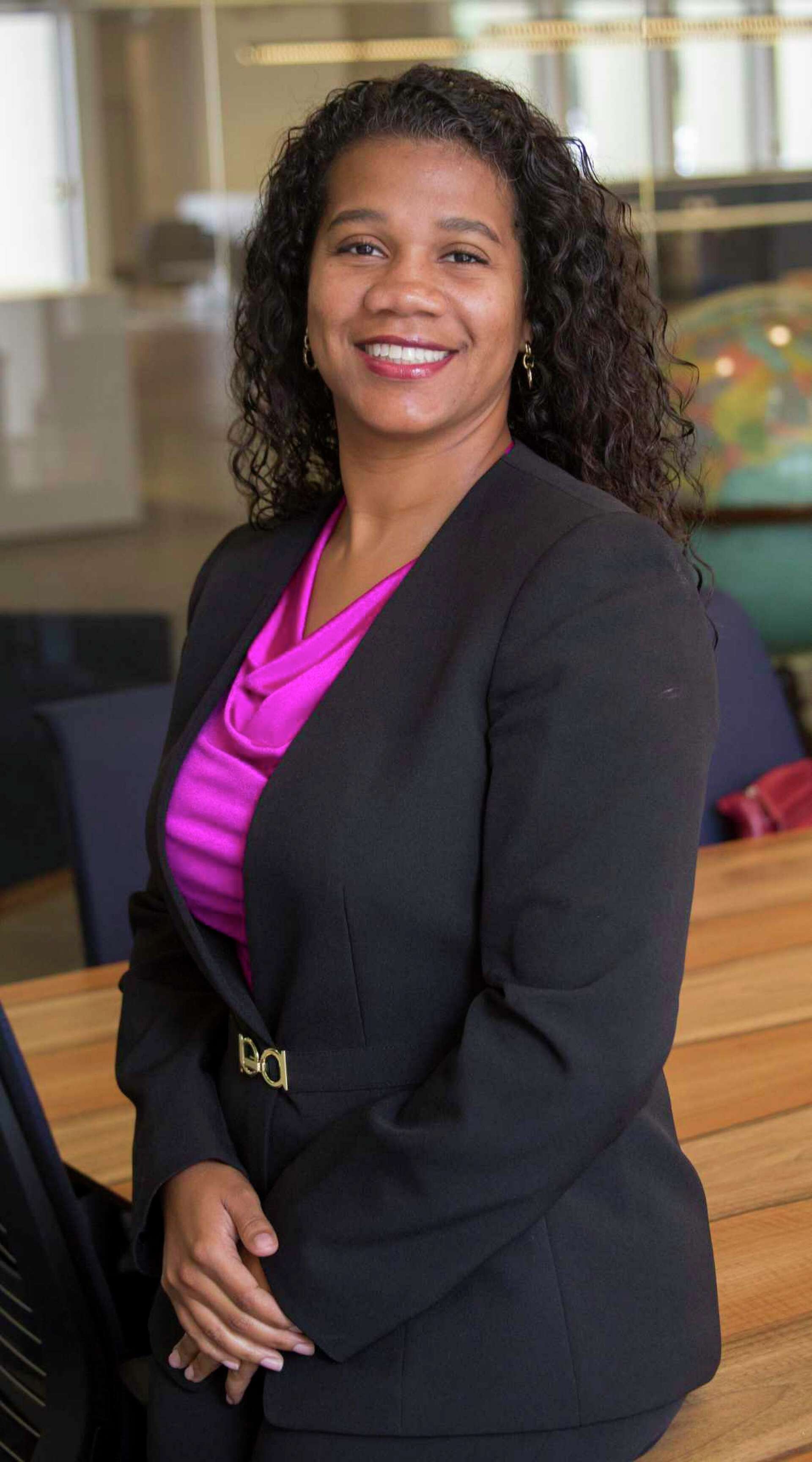 State publicly warns Harris County civil court judge over luncheon with