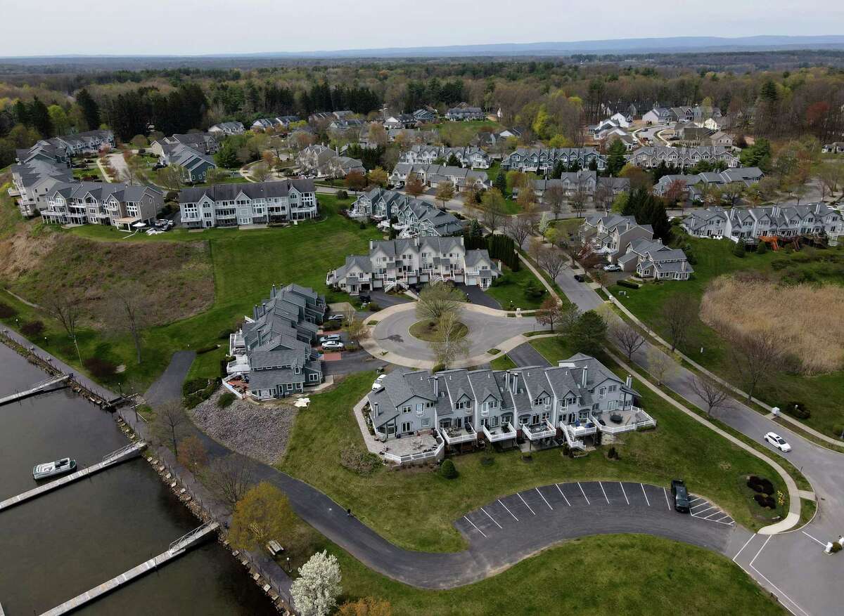 Change comes to Saratoga Lake's shores