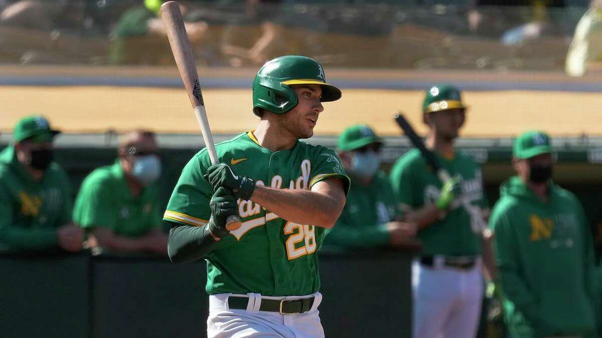 Matt Olson hits homer in return from eye injury