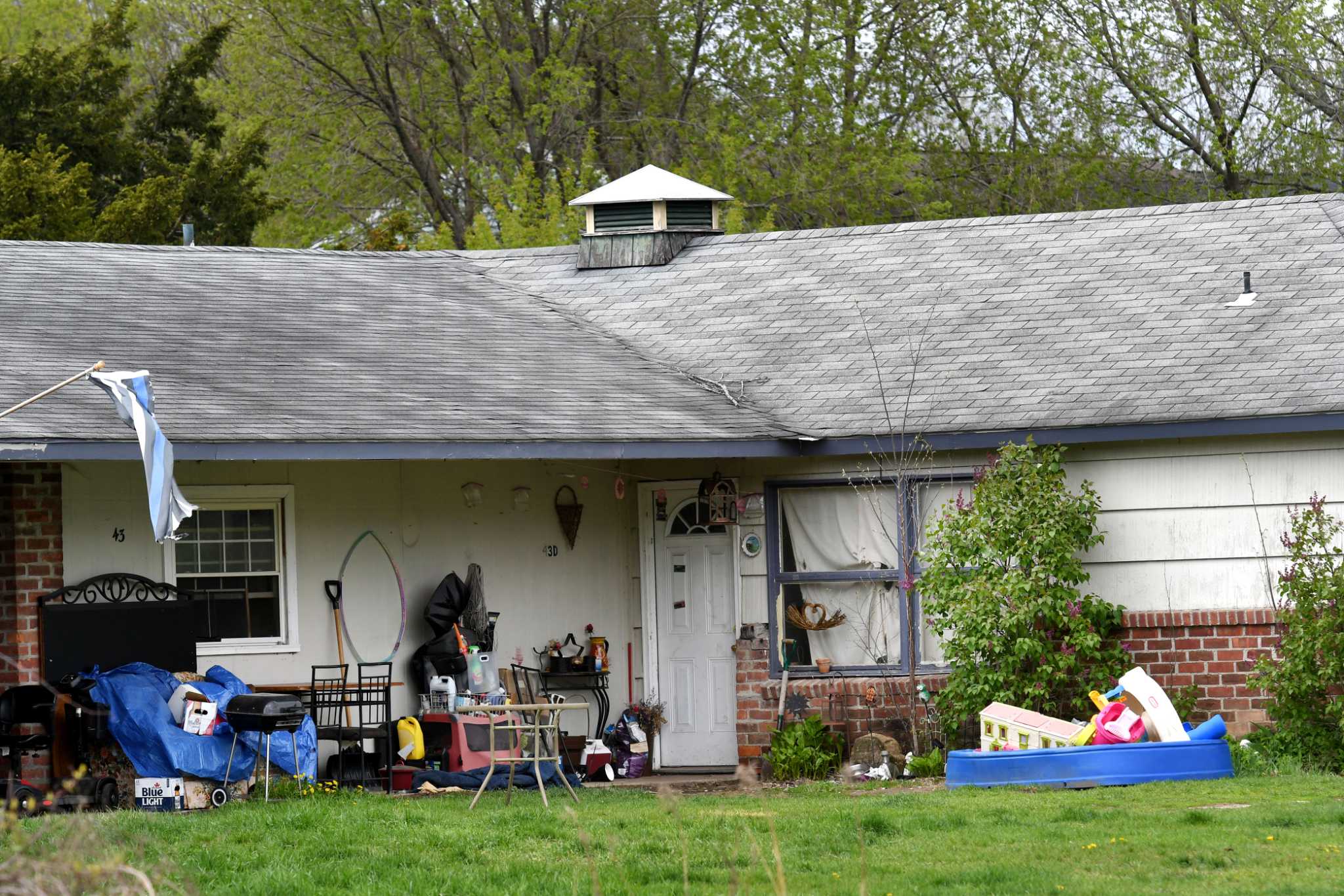 Retired firefighter rents Saratoga units that allegedly violate fire code - Vimarsana News
