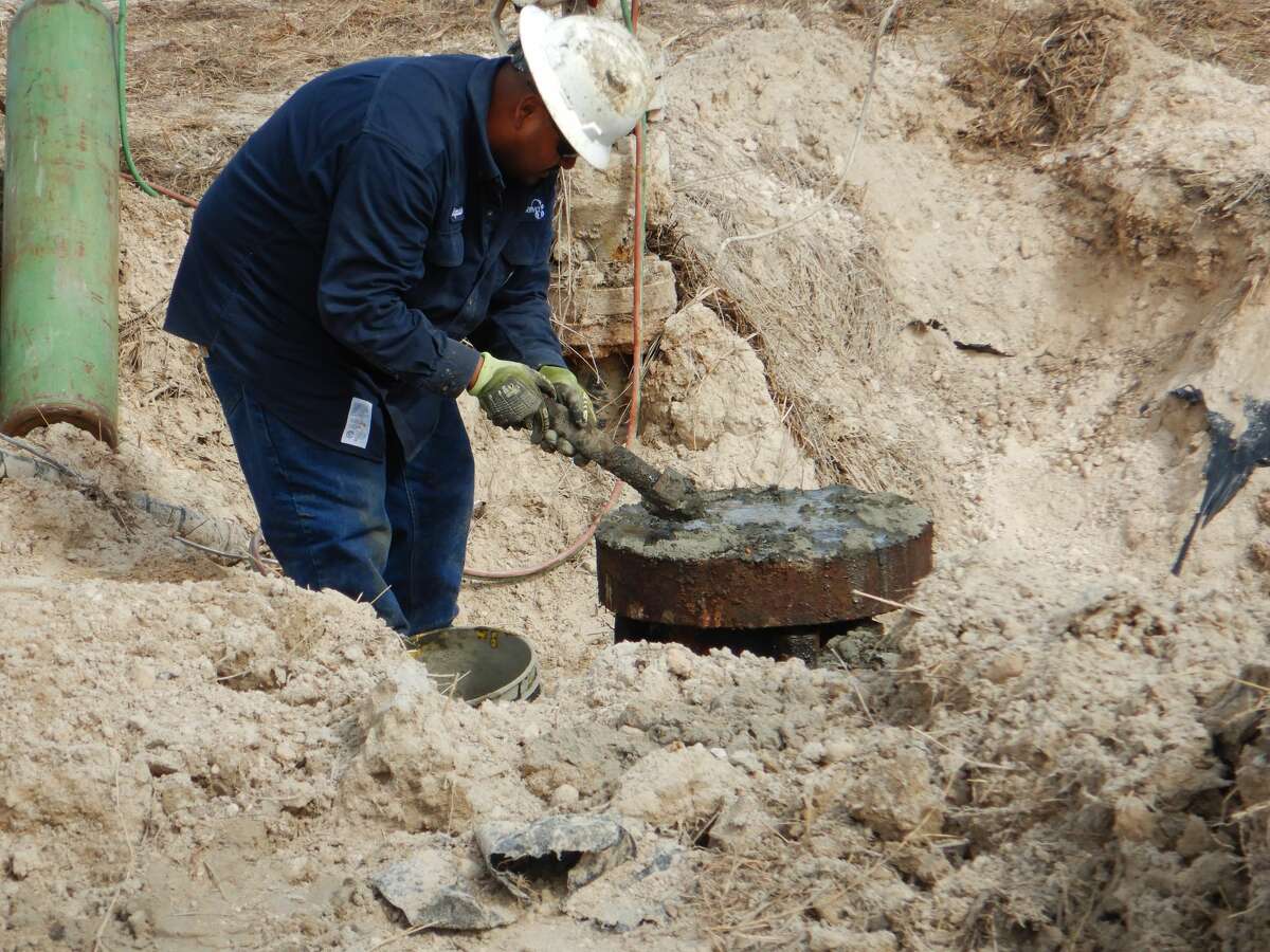 RRC continues to exceed wellplugging targets