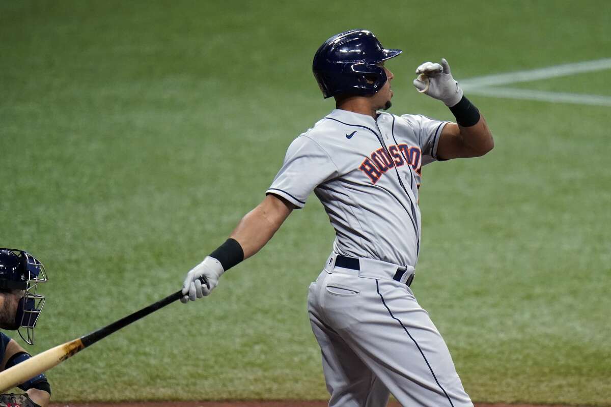 Astros roll past Rays in series opener