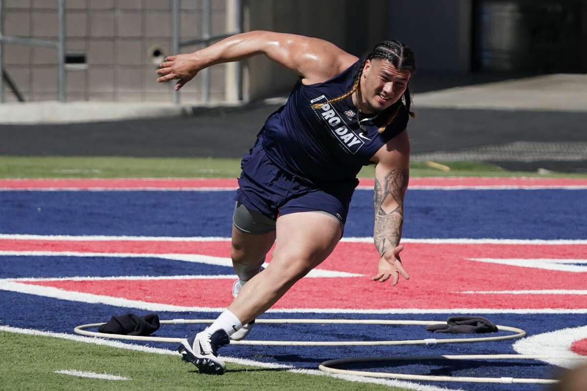 Texans take DT Roy Lopez in sixth round