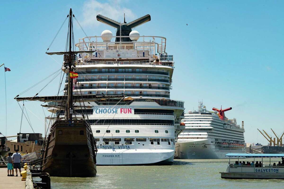 Carvinal sails two of its ships, Carnival Breeze and Carnival Vista, into the Port of Galveston in appeal to lift travel restrictions.