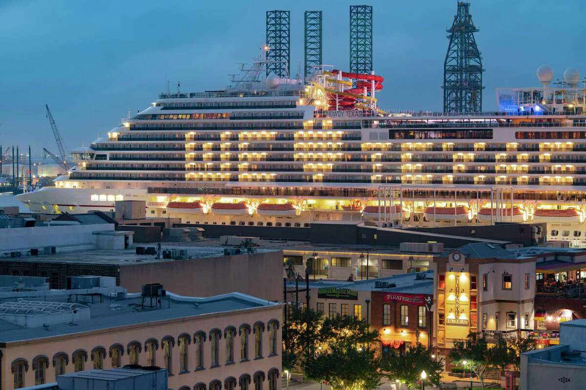 Carvinal sails two of its ships, Carnival Breeze and Carnival Vista, into the Port of Galveston in appeal to lift travel restrictions.