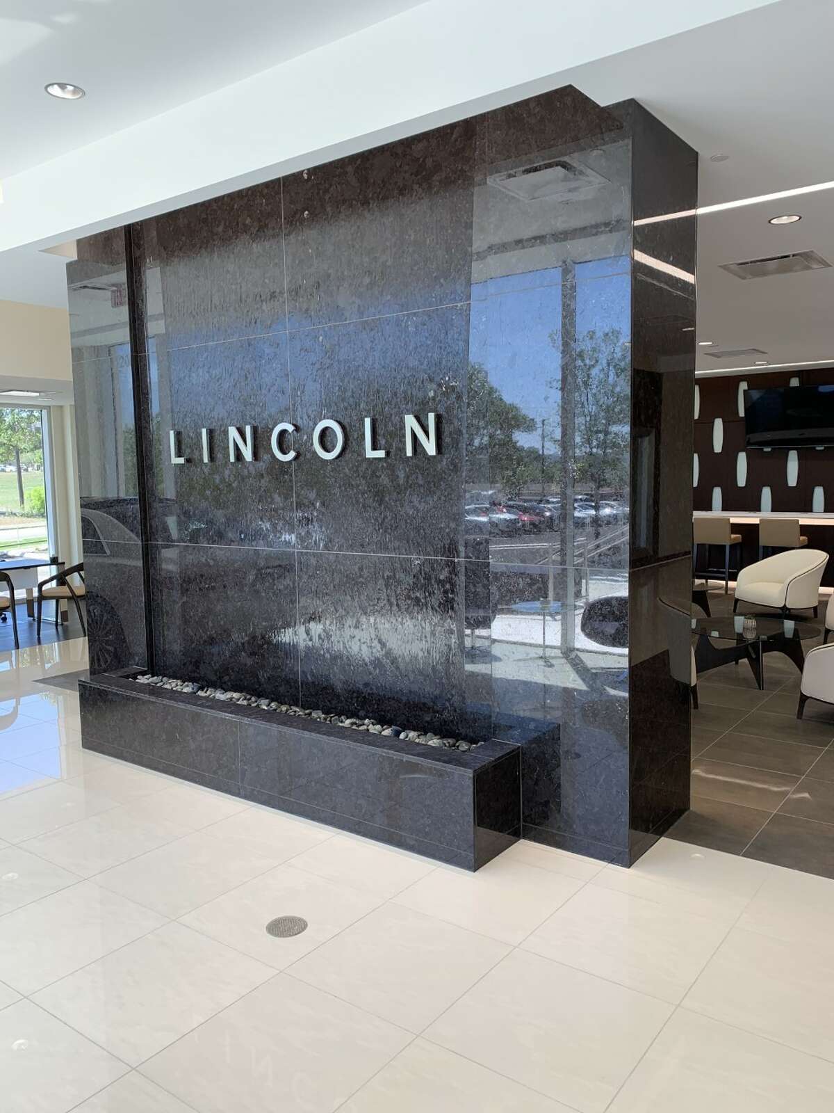 NORTH PARK LINCOLN AT DOMINION