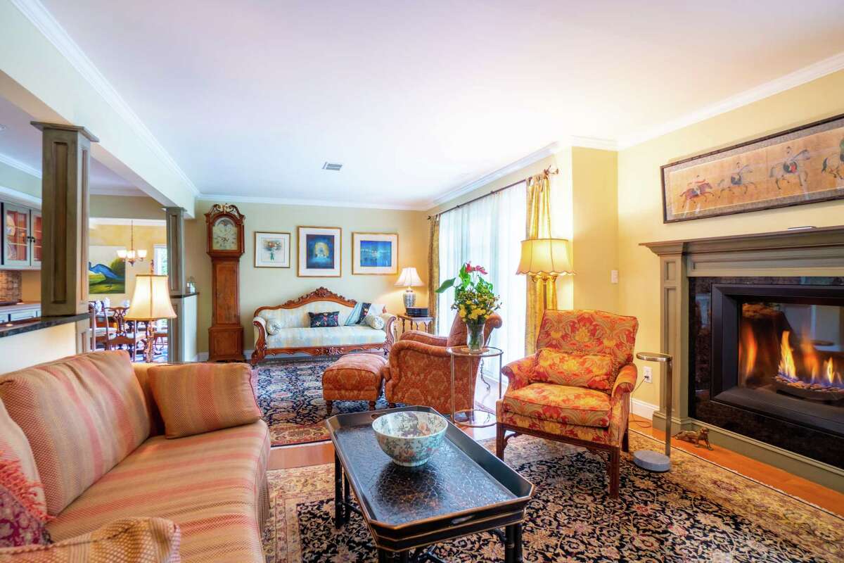 House of the Week Pondside in Loudonville