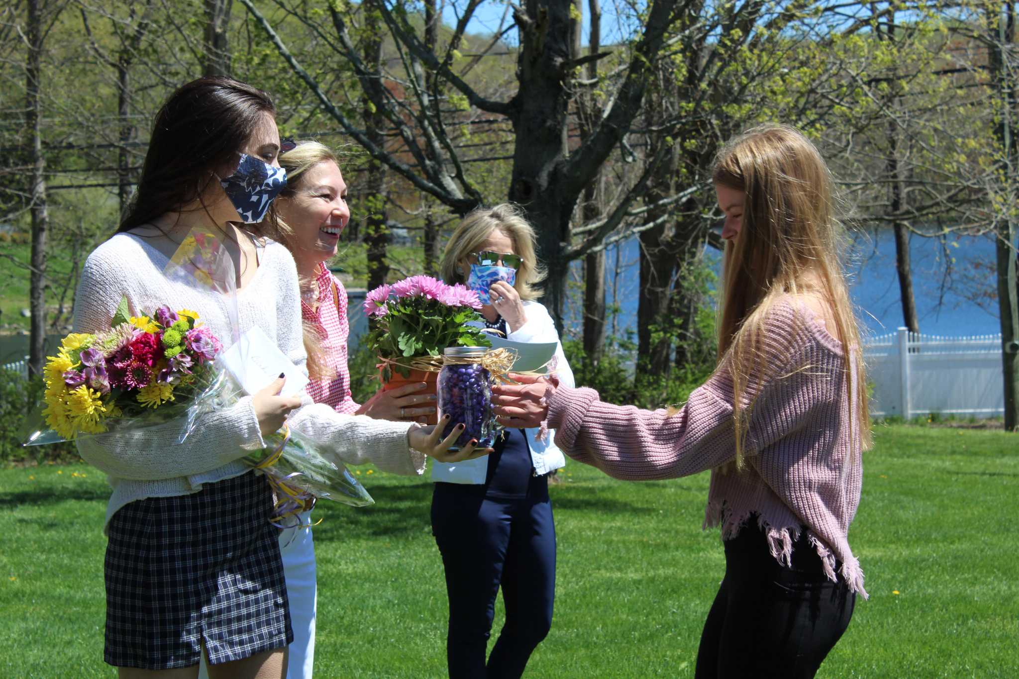 'She saw the best in me': Ridgefield student who died of cancer remembered for positive spirit - Vimarsana News