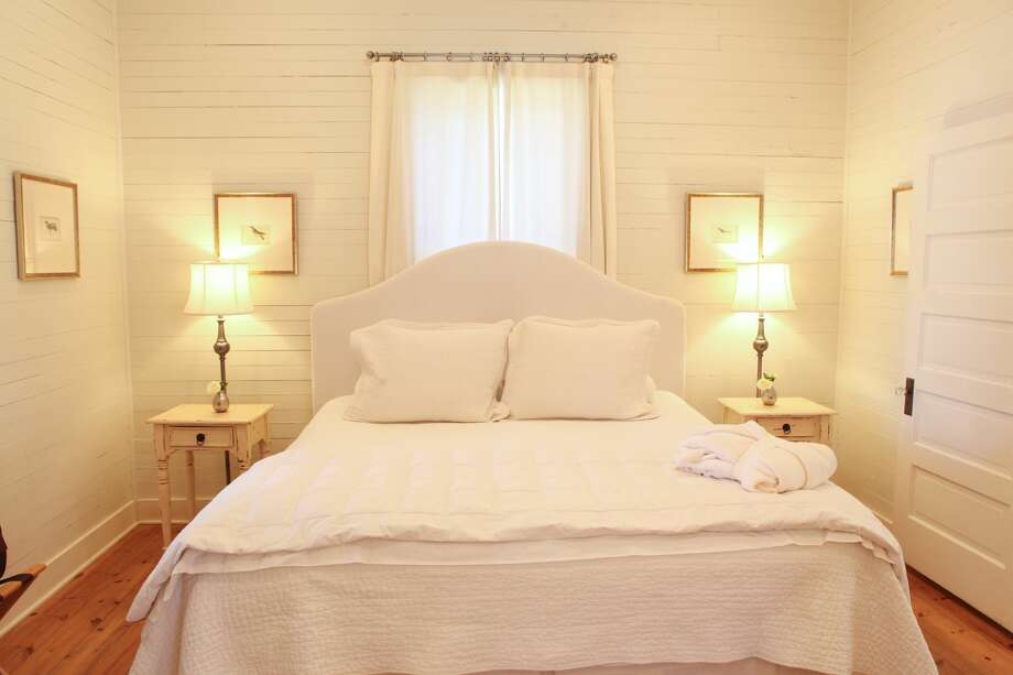 The Weber House Bedroom at Hoffman Haus in Fredericksburg, Texas. Photo: Claire McCormack Photography / Claire McCormack Photography 2011