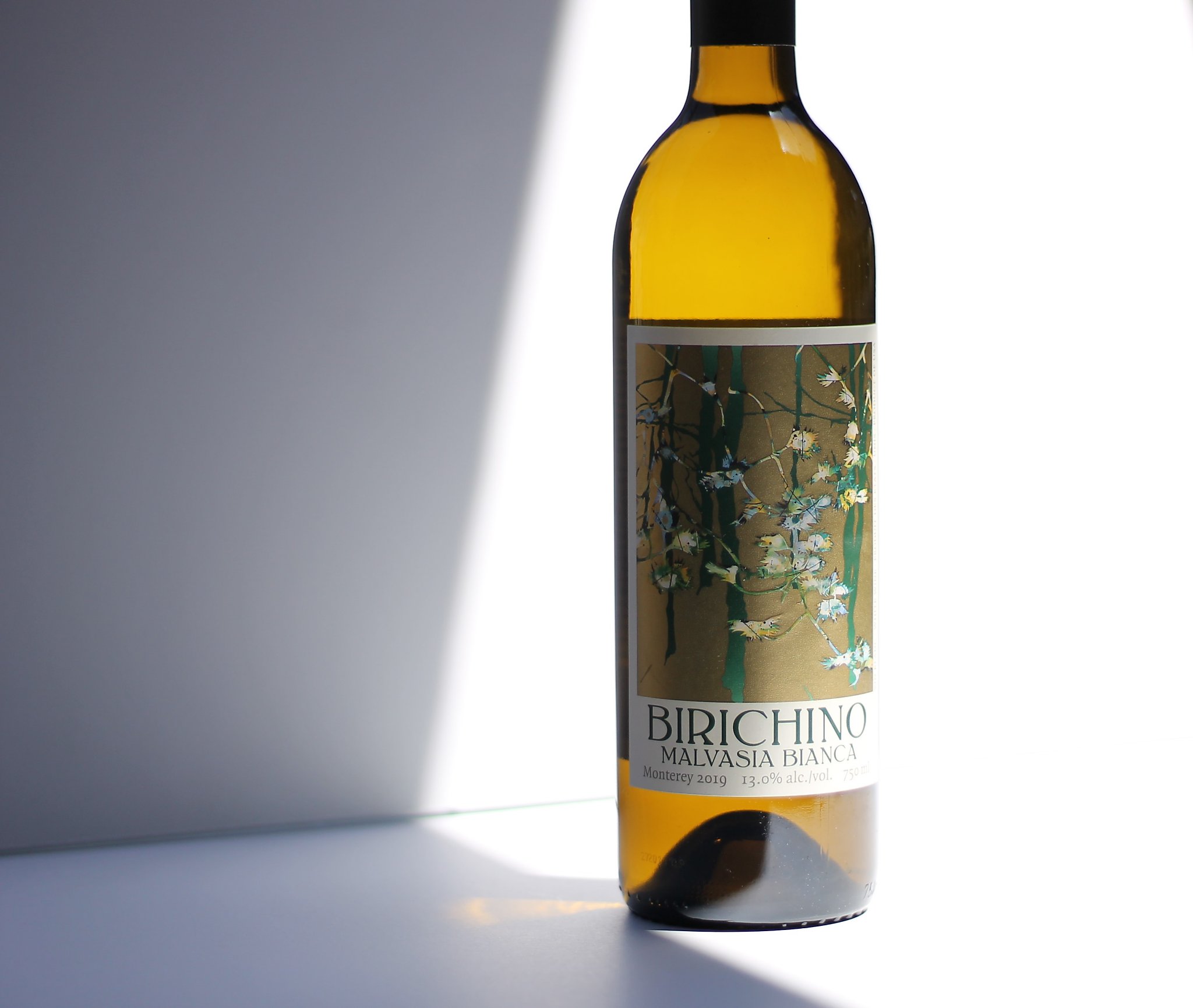 This $17 white wine from Monterey is an optical illusion: smells sweet, tastes dry - Vimarsana News