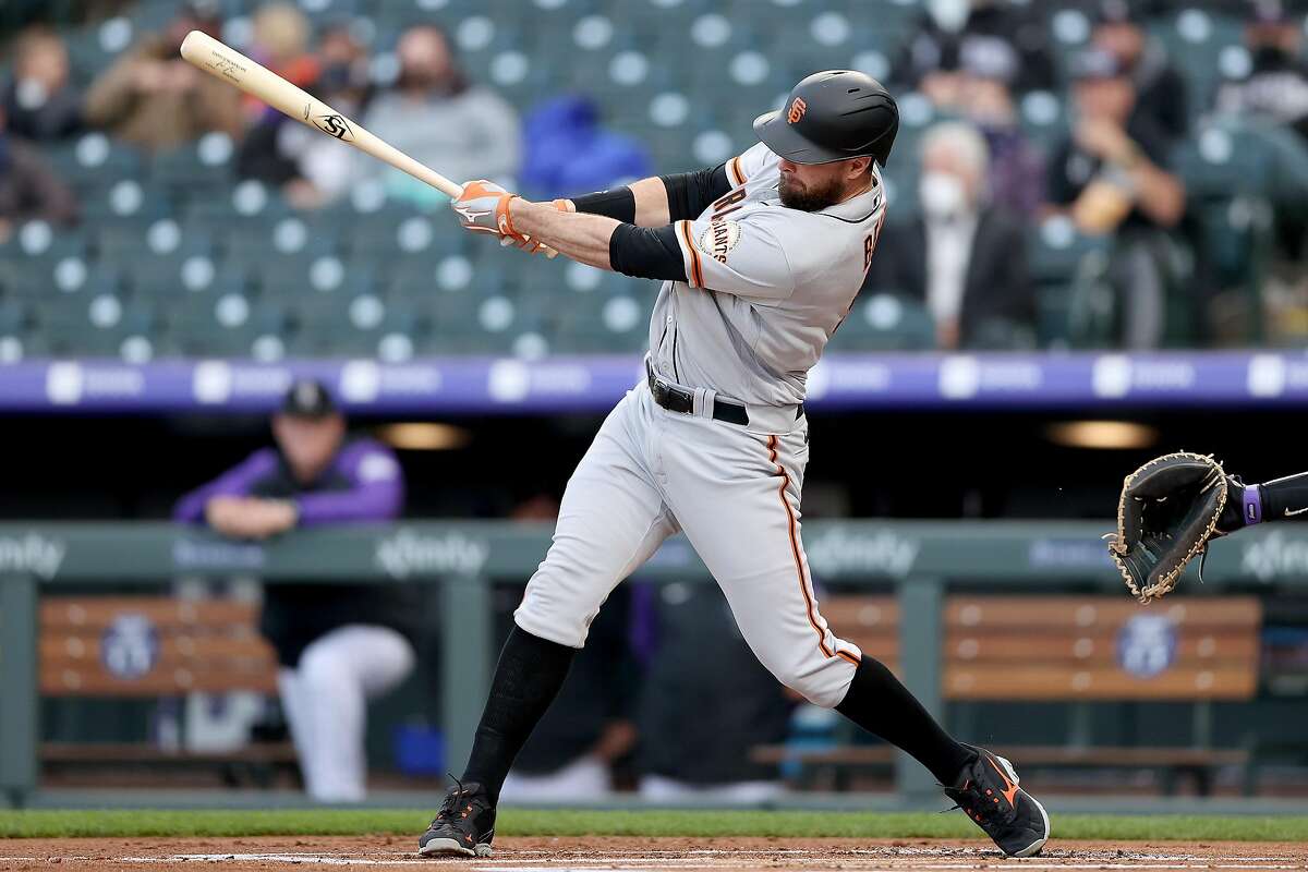 Brandon Belt homers in first inning of both games, firstplace Giants