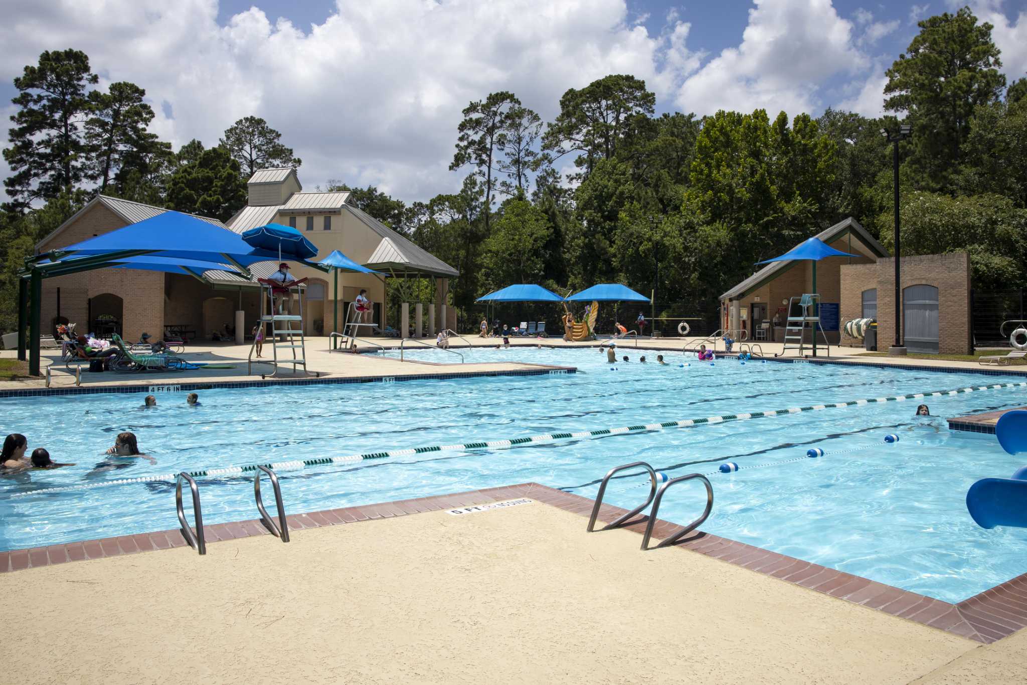 woodlands swimming pool