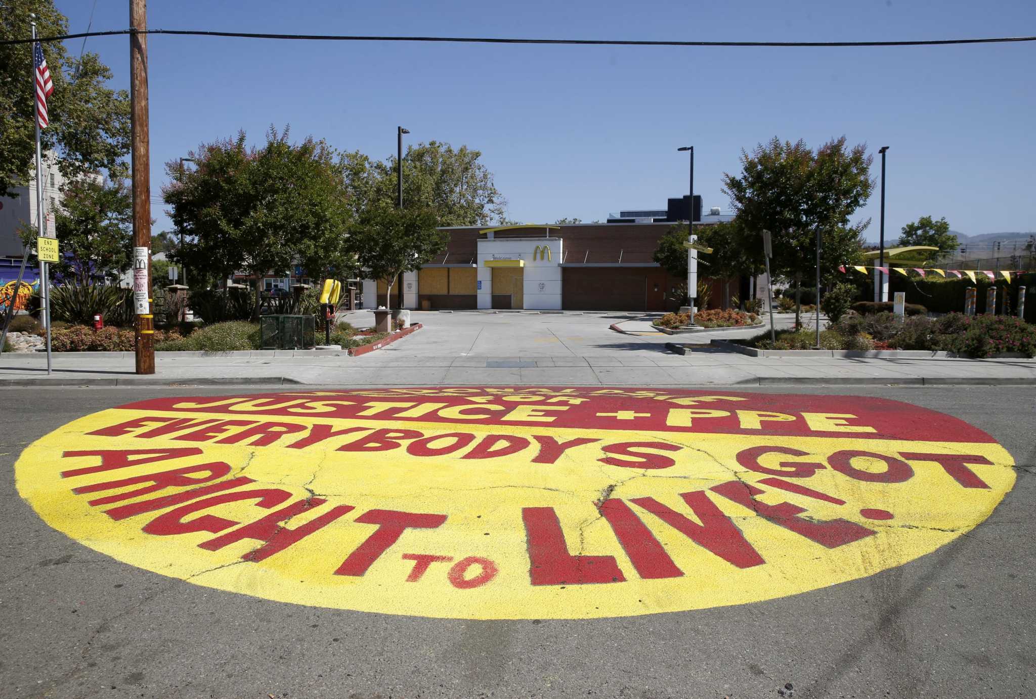 Minimum-wage workers say Oakland should do more to stop labor violations - Vimarsana News