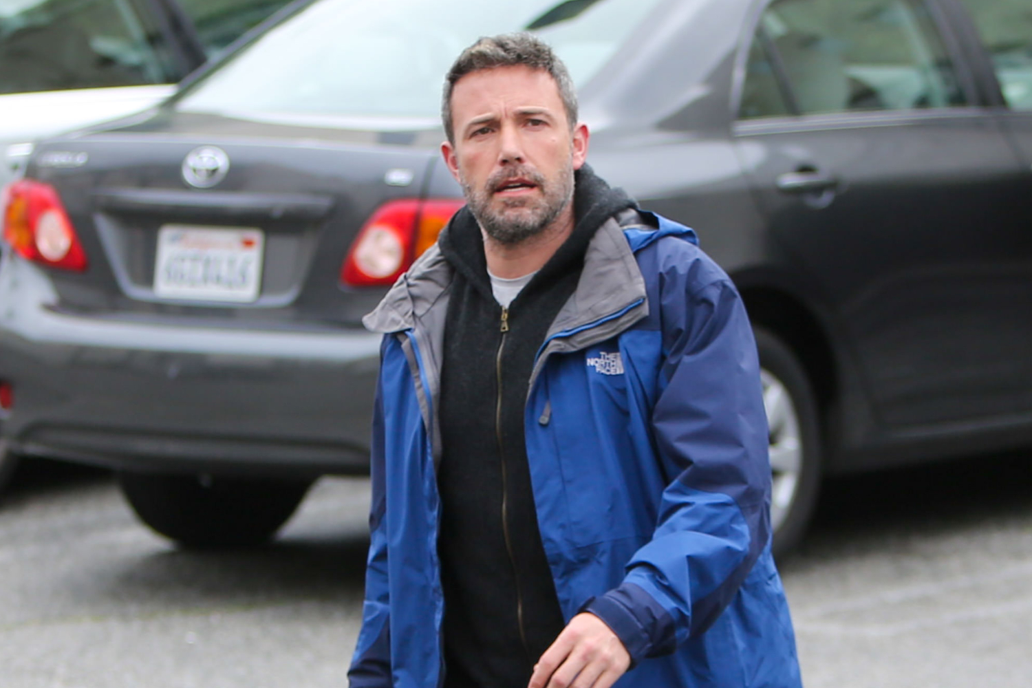 Allow Ben Affleck to Show You How Not to Use Dating Apps - Vimarsana News